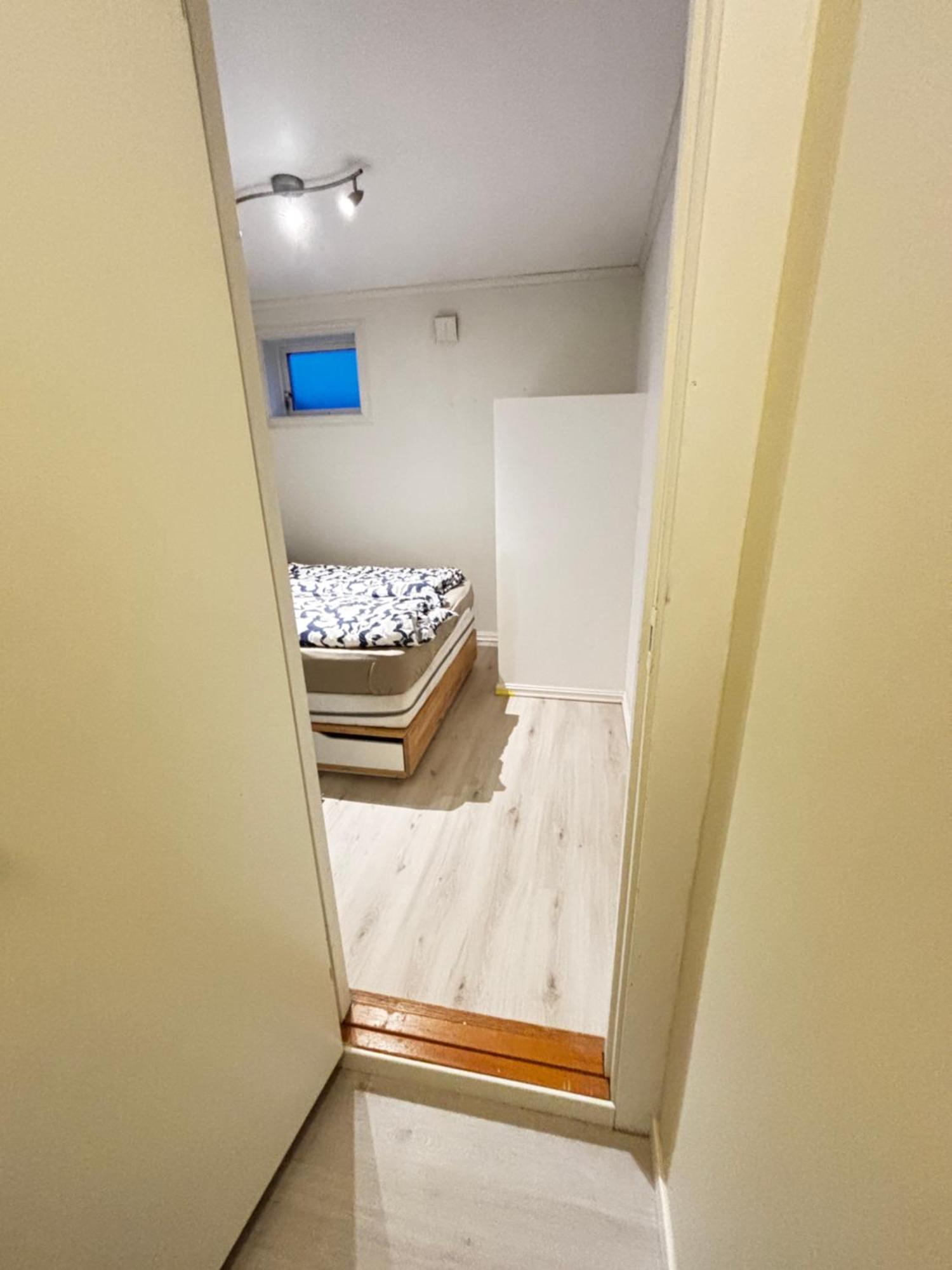 Modern Singlebedroom Private Entry